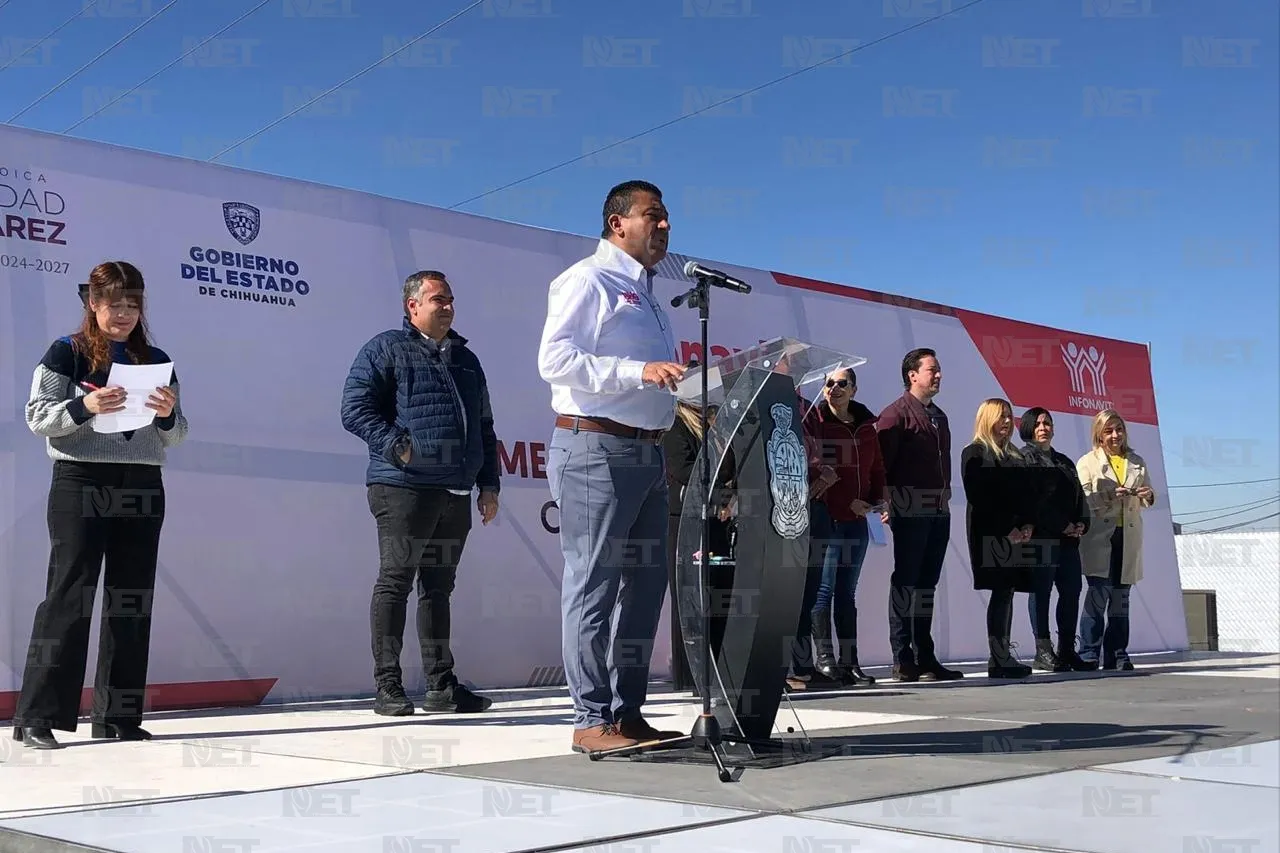 Acerca Coesvi programas a miles en feria de la vivienda en Juárez