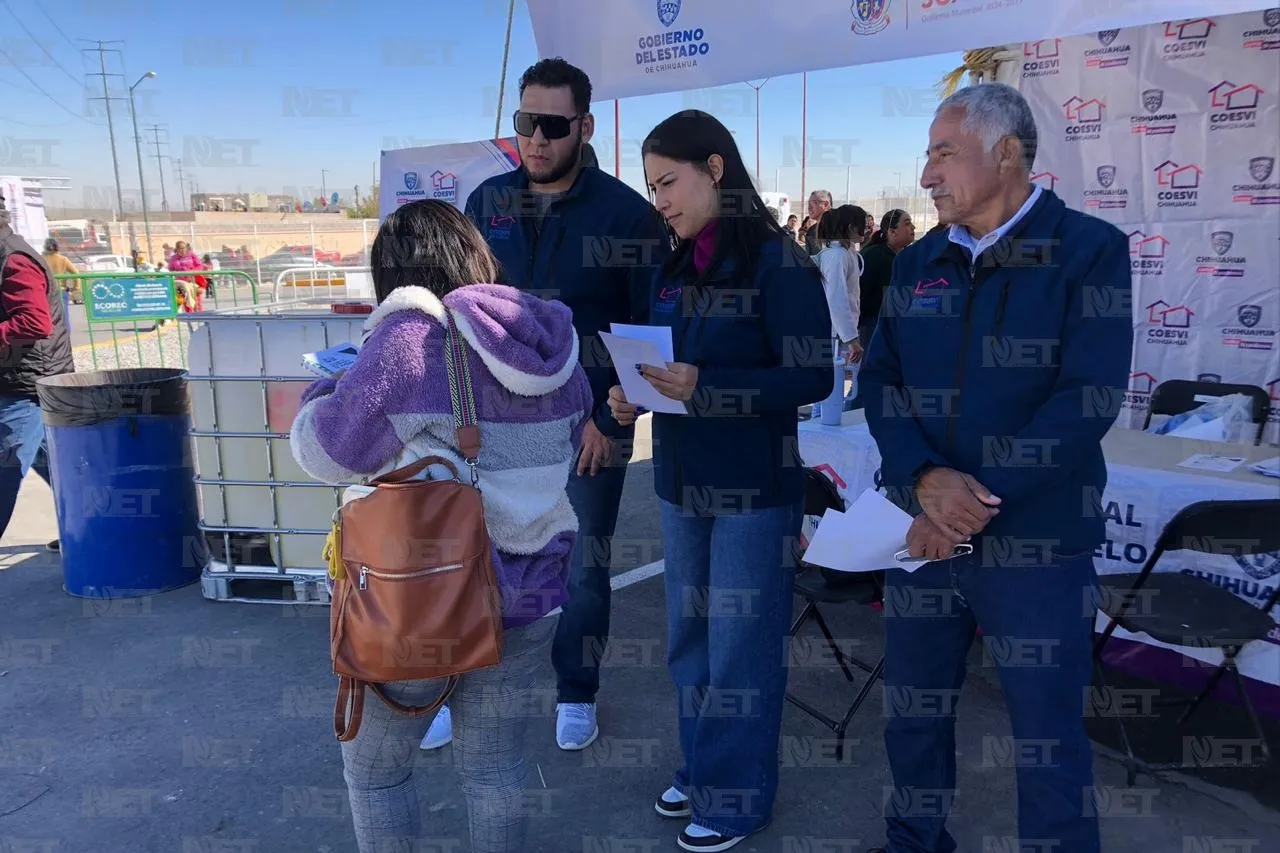 Acerca Coesvi programas a miles en feria de la vivienda en Juárez