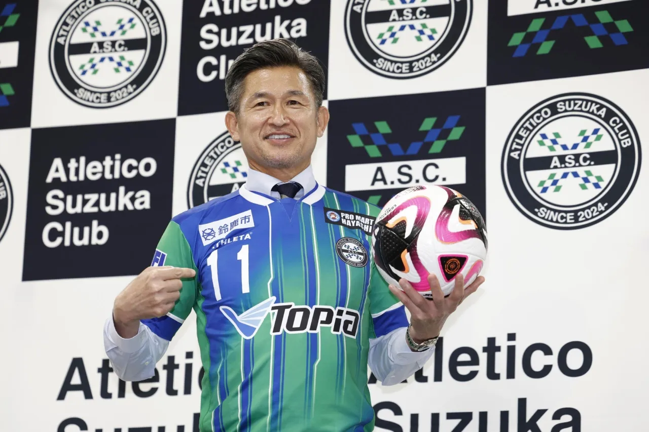 Kazuyoshi Miura, futbolista japonés, jugará la próxima temporada a los 58 años