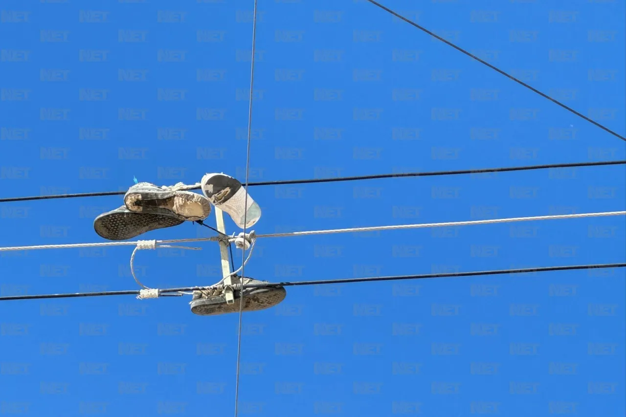 La calle de Juárez que se volvió zapatería aérea