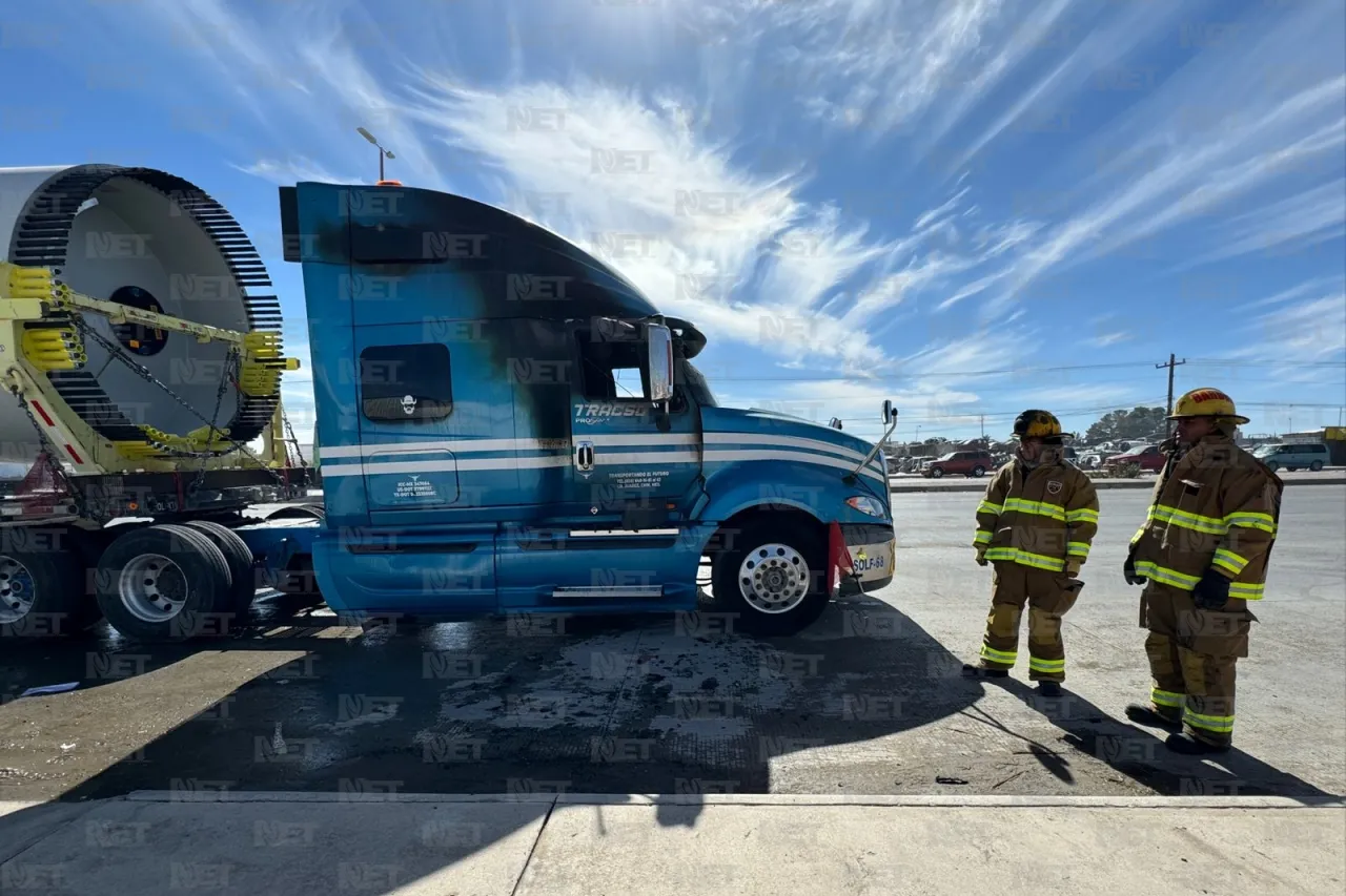 Se incendia cabina de tráiler en el Kilómetro 20