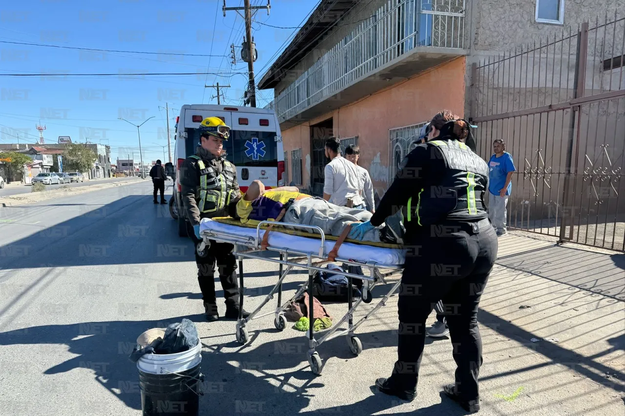 Cruza sin precaución en la Ponciano y lo atropellan