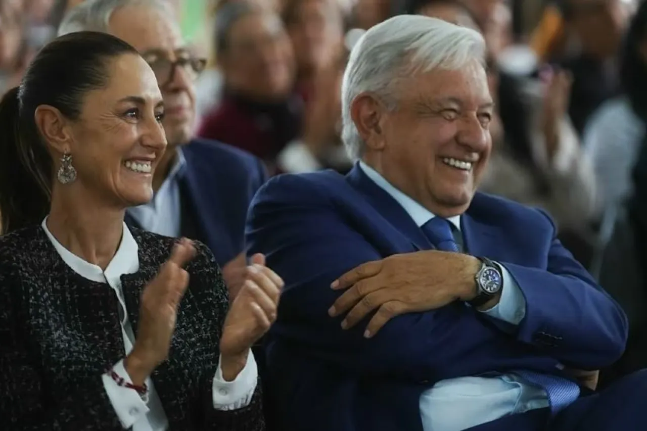 Celebra Sheinbaum a AMLO por su cumpleaños 71