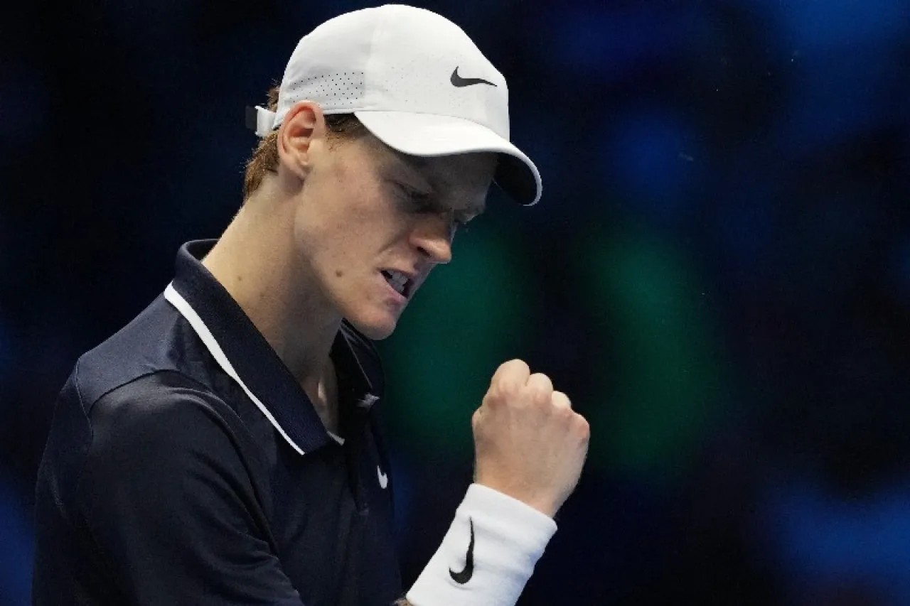 Jannik Sinner se mete a semifinales de las ATP Finals