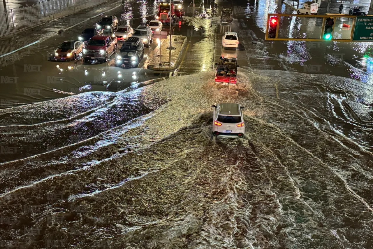 Así luce la carretera Juárez Porvenir inundada