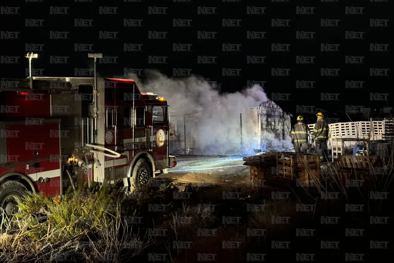 Adultos mayores se quedan sin casa tras incendio