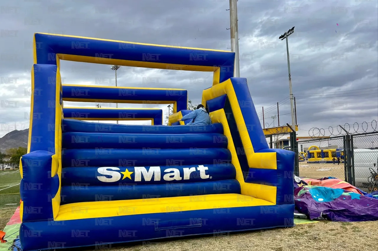 Inflatón de S-Mart cierra con diversión total