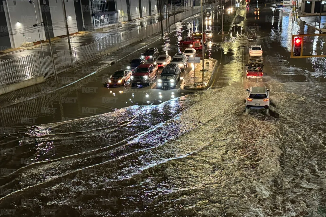 Así luce la carretera Juárez Porvenir inundada