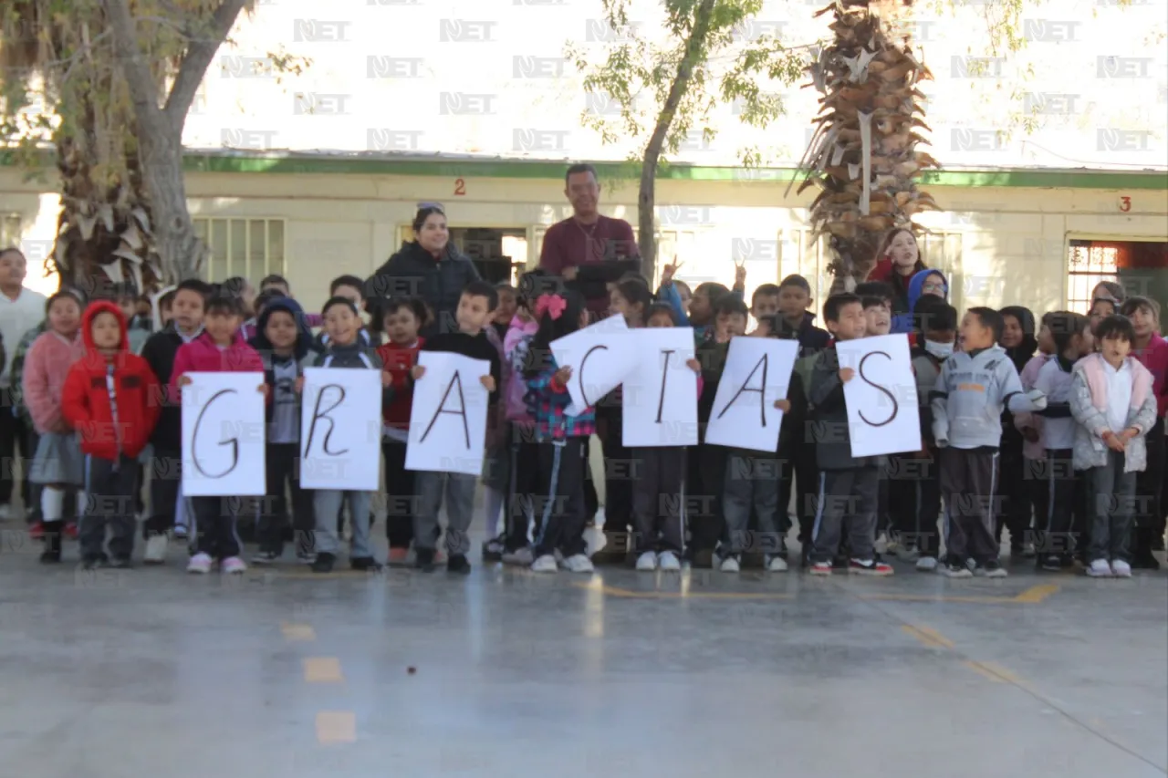 Entrega alcalde obras en escuelas del poniente