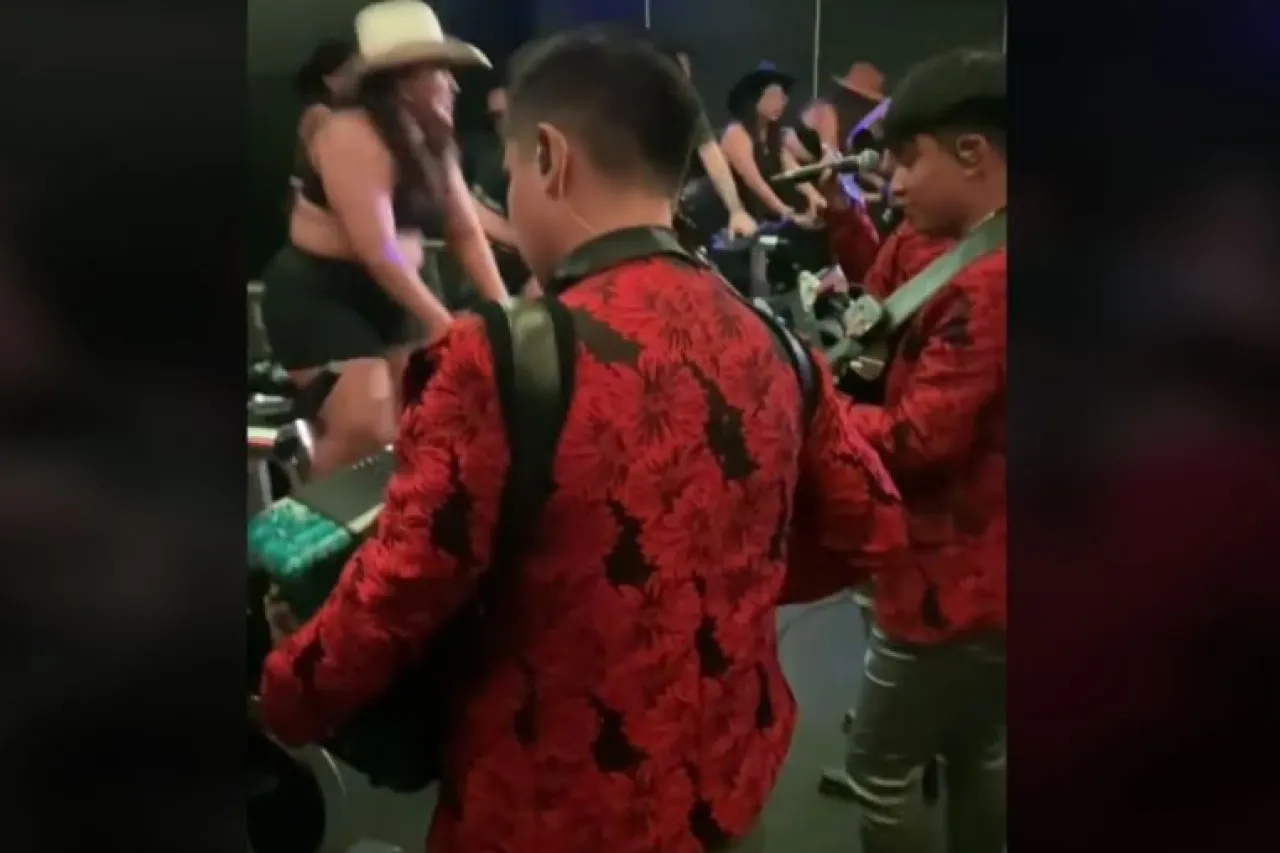 Video: Banda toca en clase de spinning en Oaxaca