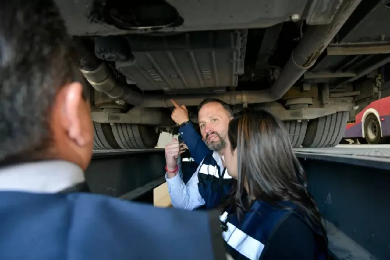 Supervisa estado instalaciones del Juárez Bus previo a inicio de operaciones