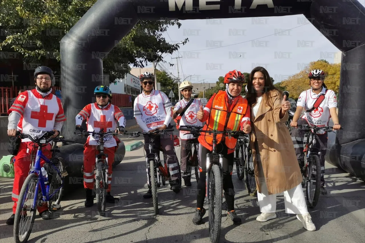 Participan más de 200 ciclistas en rodada de la Cruz Roja