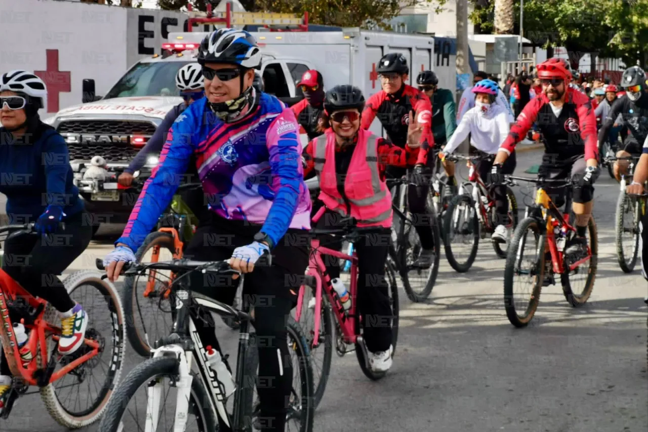 Participan más de 200 ciclistas en rodada de la Cruz Roja