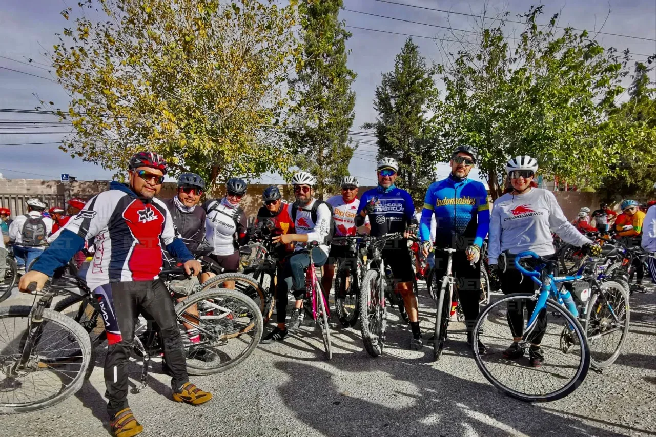 Participan más de 200 ciclistas en rodada de la Cruz Roja