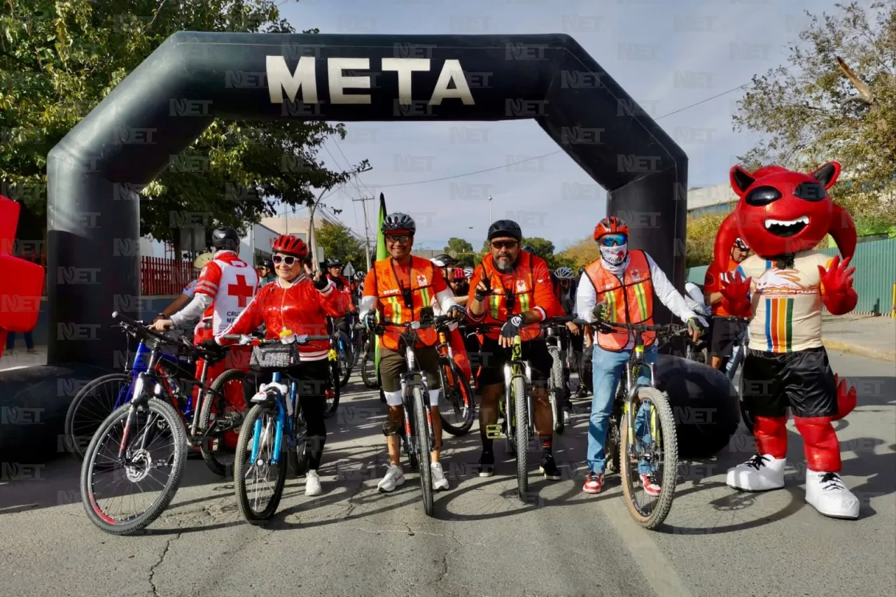 Participan más de 200 ciclistas en rodada de la Cruz Roja