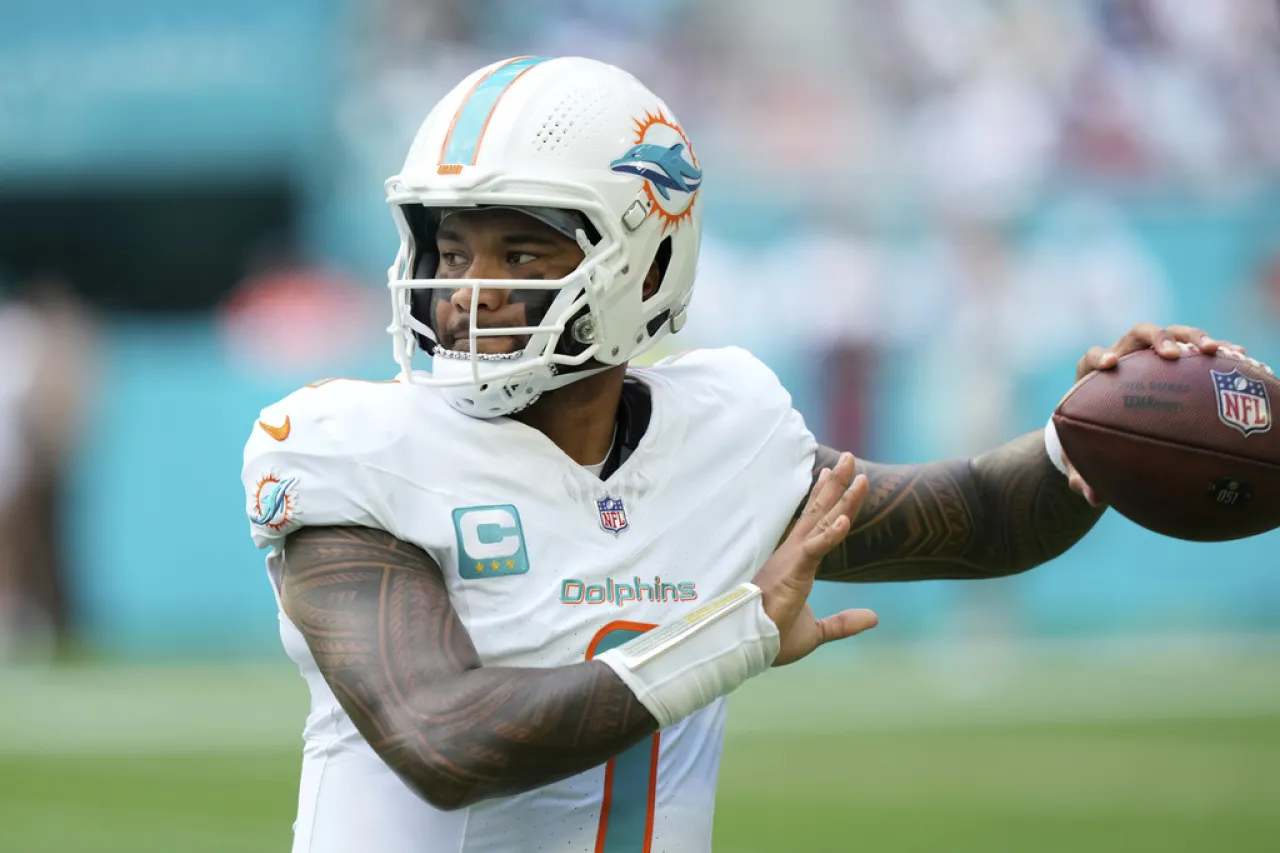 Vencen Dolphins a Patriots