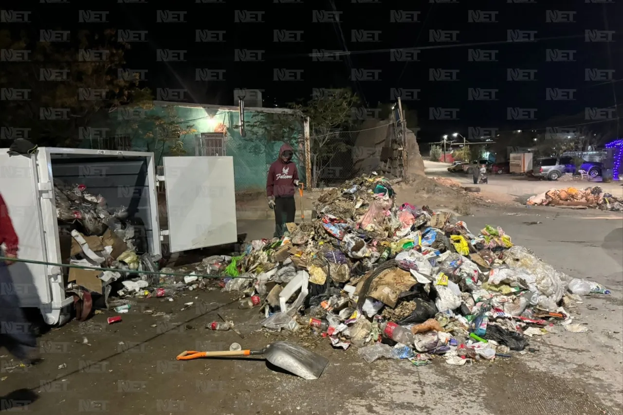 Se incendia basura en camión recolector