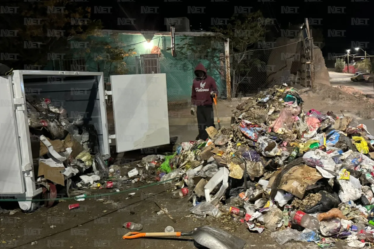 Se incendia basura en camión recolector