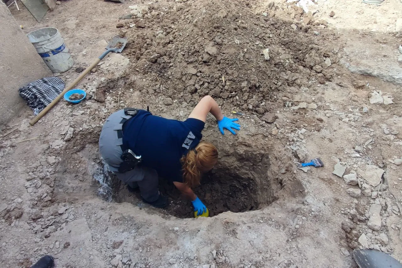 Hallan cuerpo enterrado en Riberas tras denuncia anónima