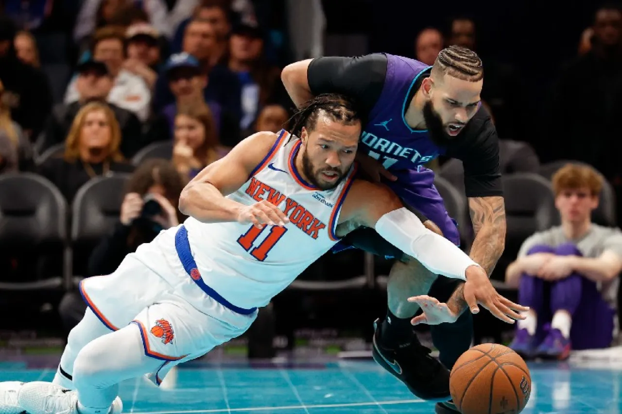 Abren Knicks 'Black Friday' de la NBA con victoria sobre los Hornets