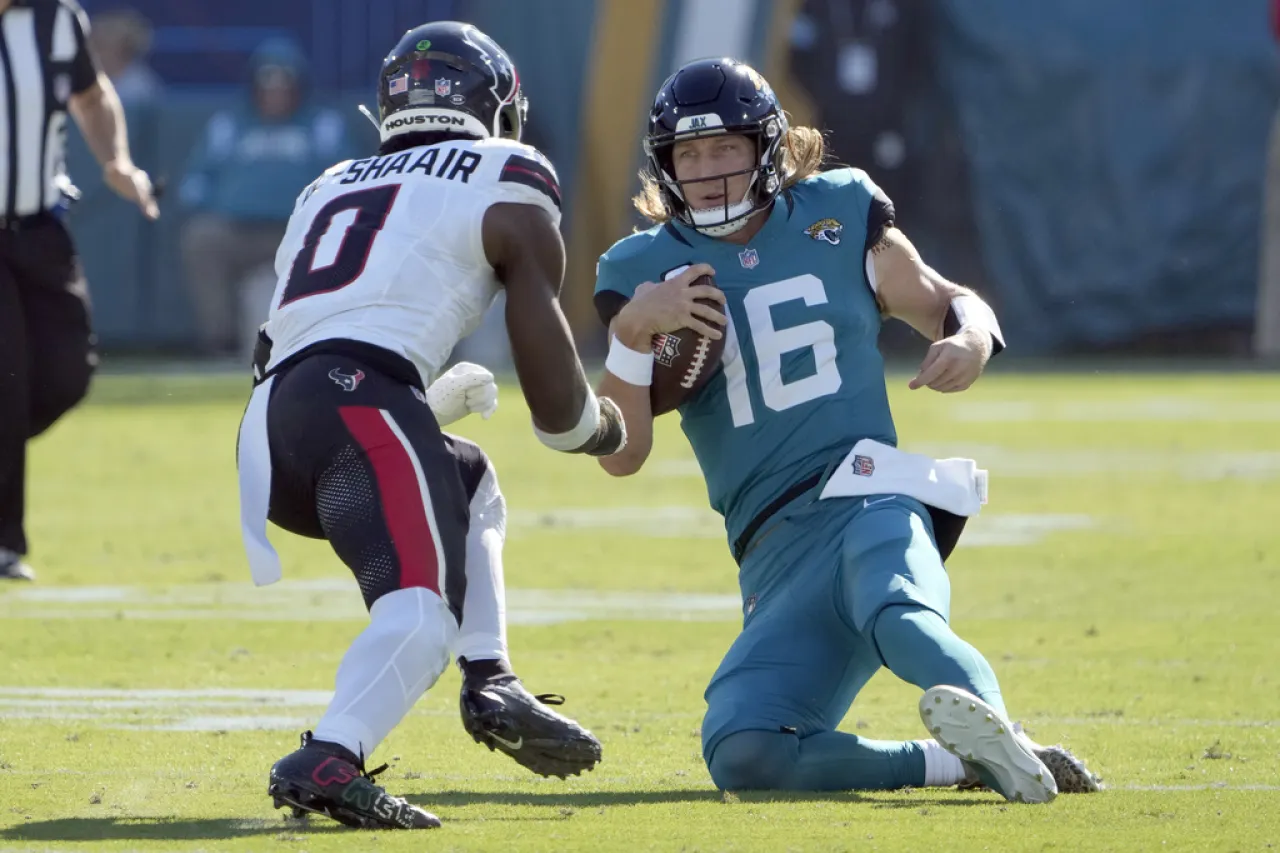 Texans toman impulso al vencer a Jaguars