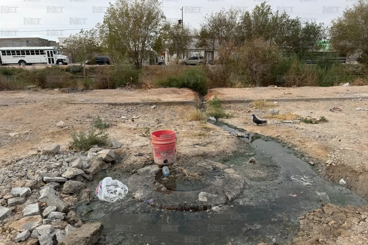 Invanden aguas negras El Mezquital y generan focos de infección