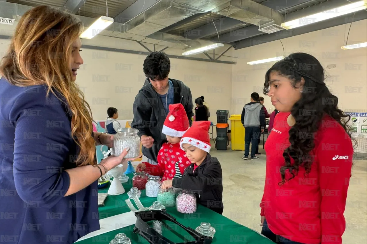 Niños juarenses aprenden sobre tipos de plástico para reciclar