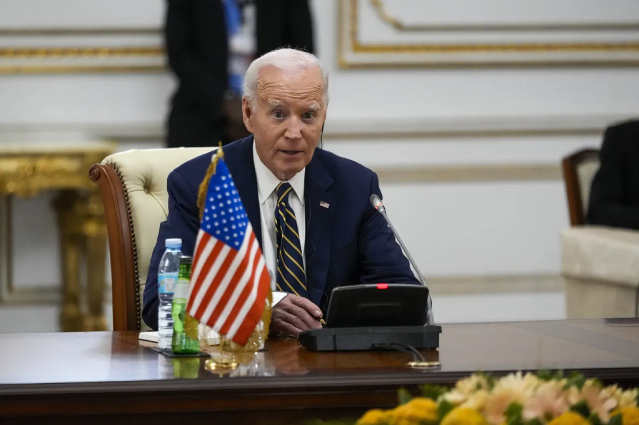 Joe Biden evade preguntas sobre el indulto a su hijo Hunter