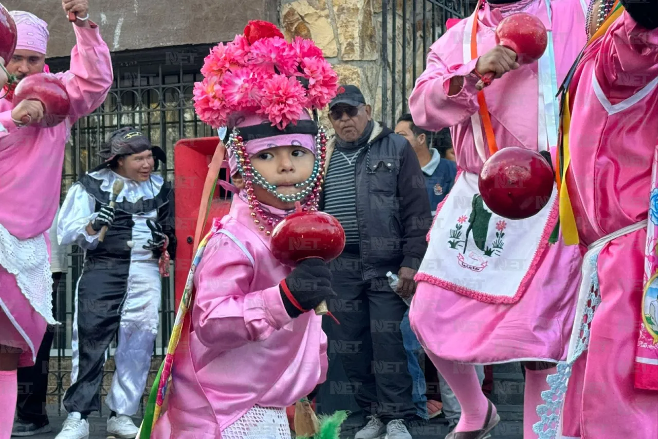 Tadeo le danza a la Virgen de Guadalupe desde que aprendió a caminar