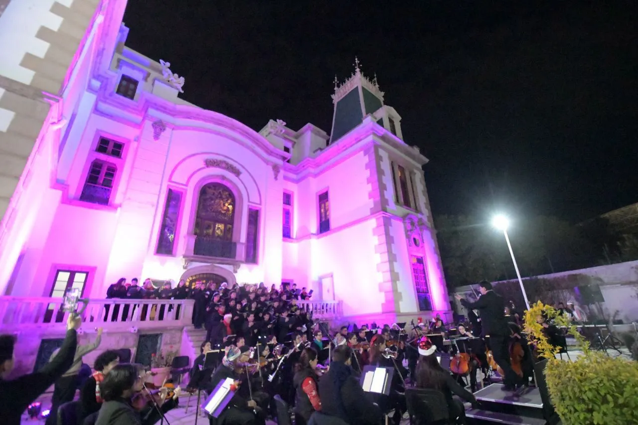 Quinta Gameros se ilumina con la magia de la Navidad