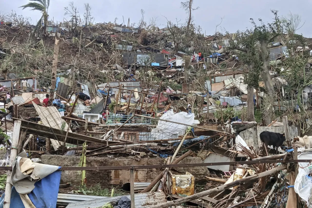 Al menos 11 muertos en el territorio francés de Mayotte por ciclón 'Chido'