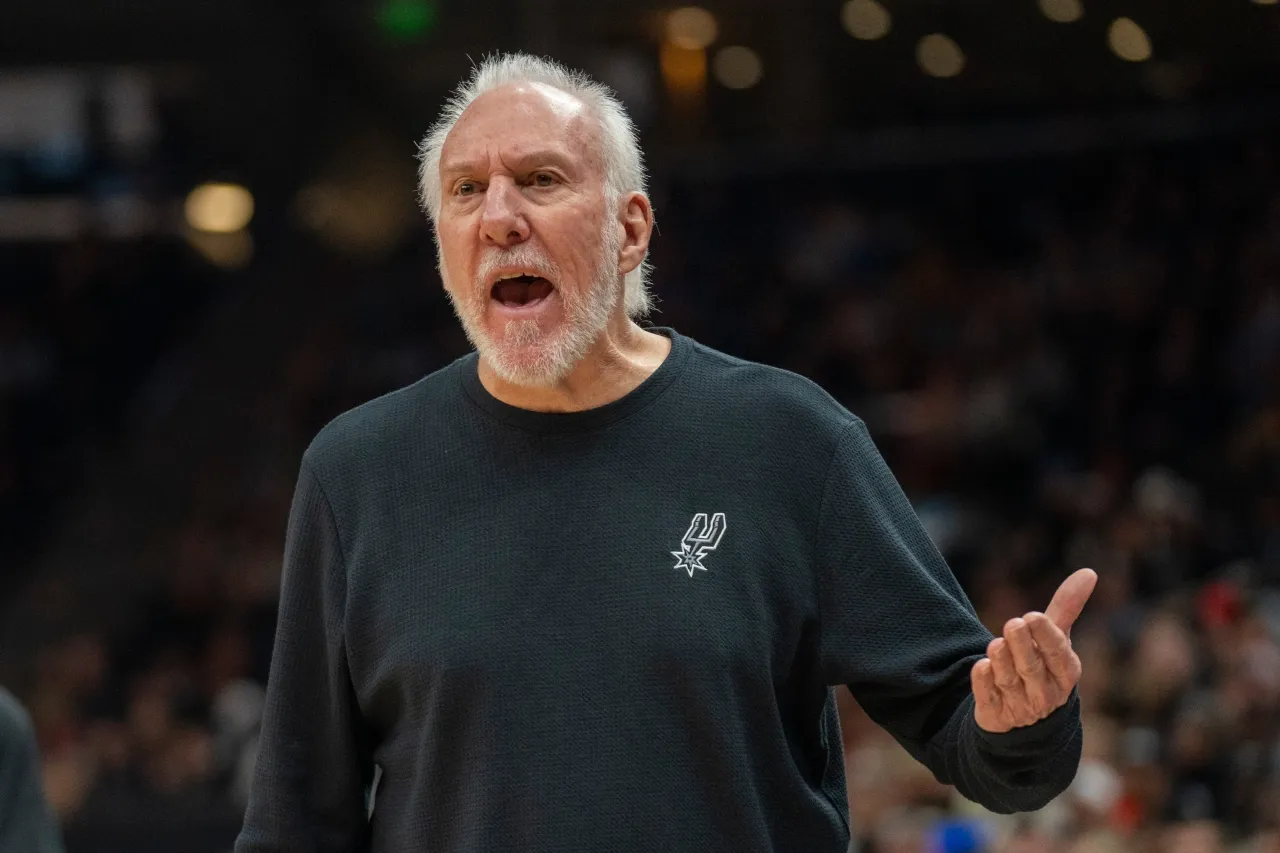 Popovich, entrenador de Spurs, desea volver al banquillo tras derrame cerebral