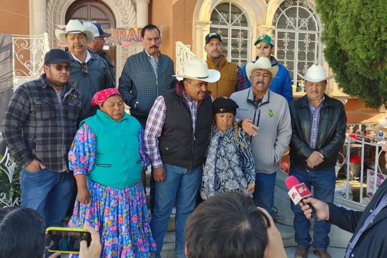 Anuncian campesinos que continuarán con manifestación en Bienestar