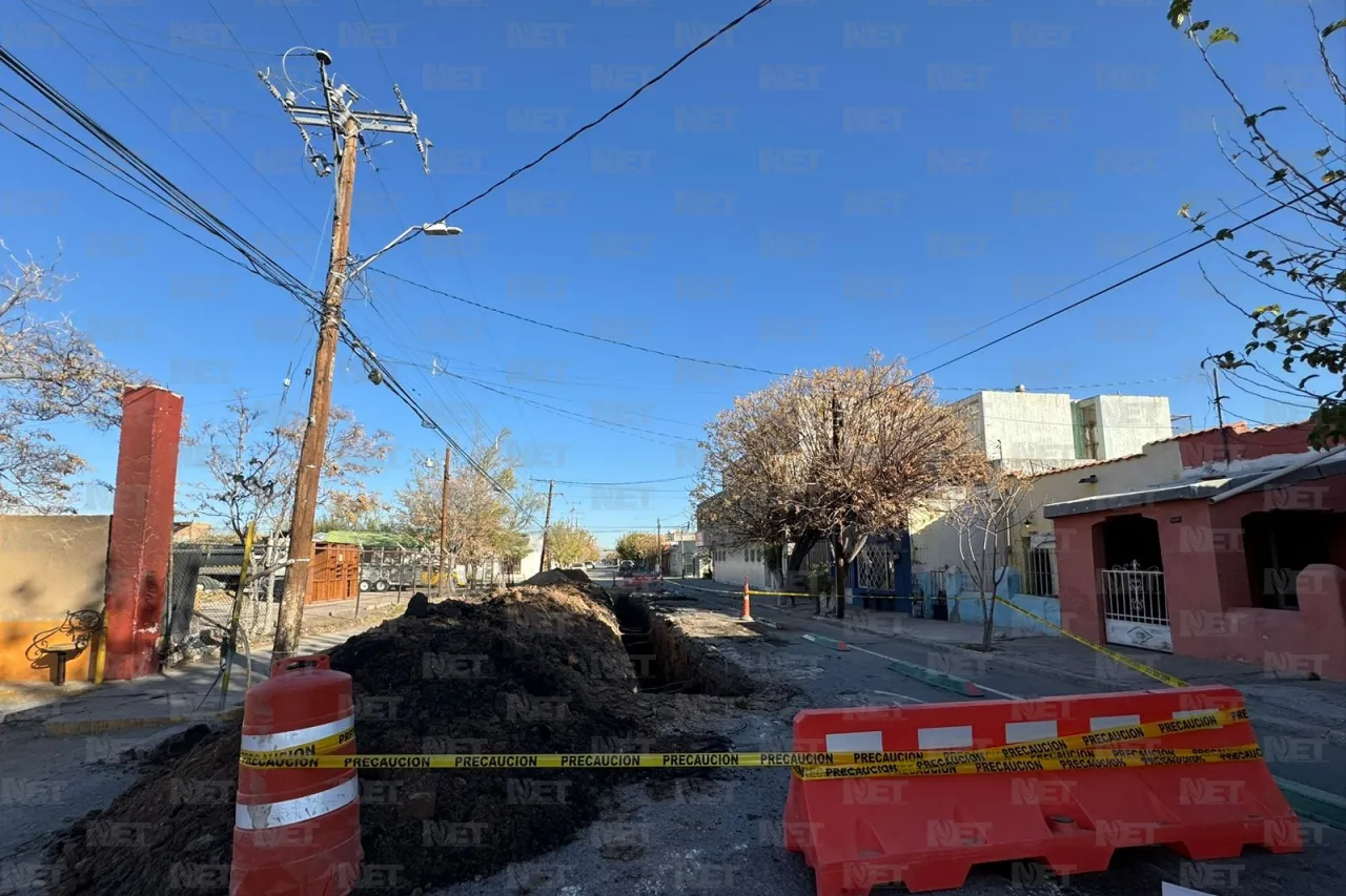 Reemplazo de colector mantiene cerrado tramo de la calle Bolivia