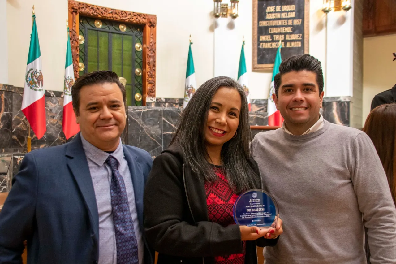 Entrega Gobierno del Estado el Premio Chihuahua Emprende 2024