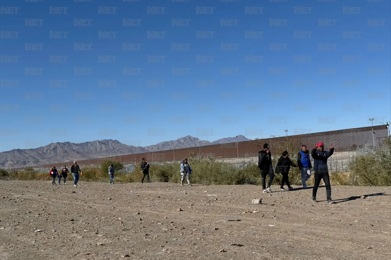 Migrantes permanecen en el río Bravo; Guardia Nacional monitorea la zona 