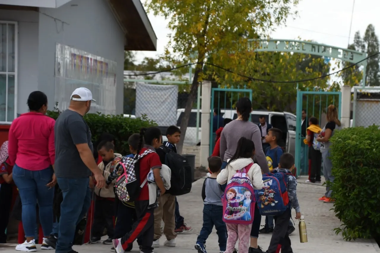 Concluyen clases en planteles de educación básica