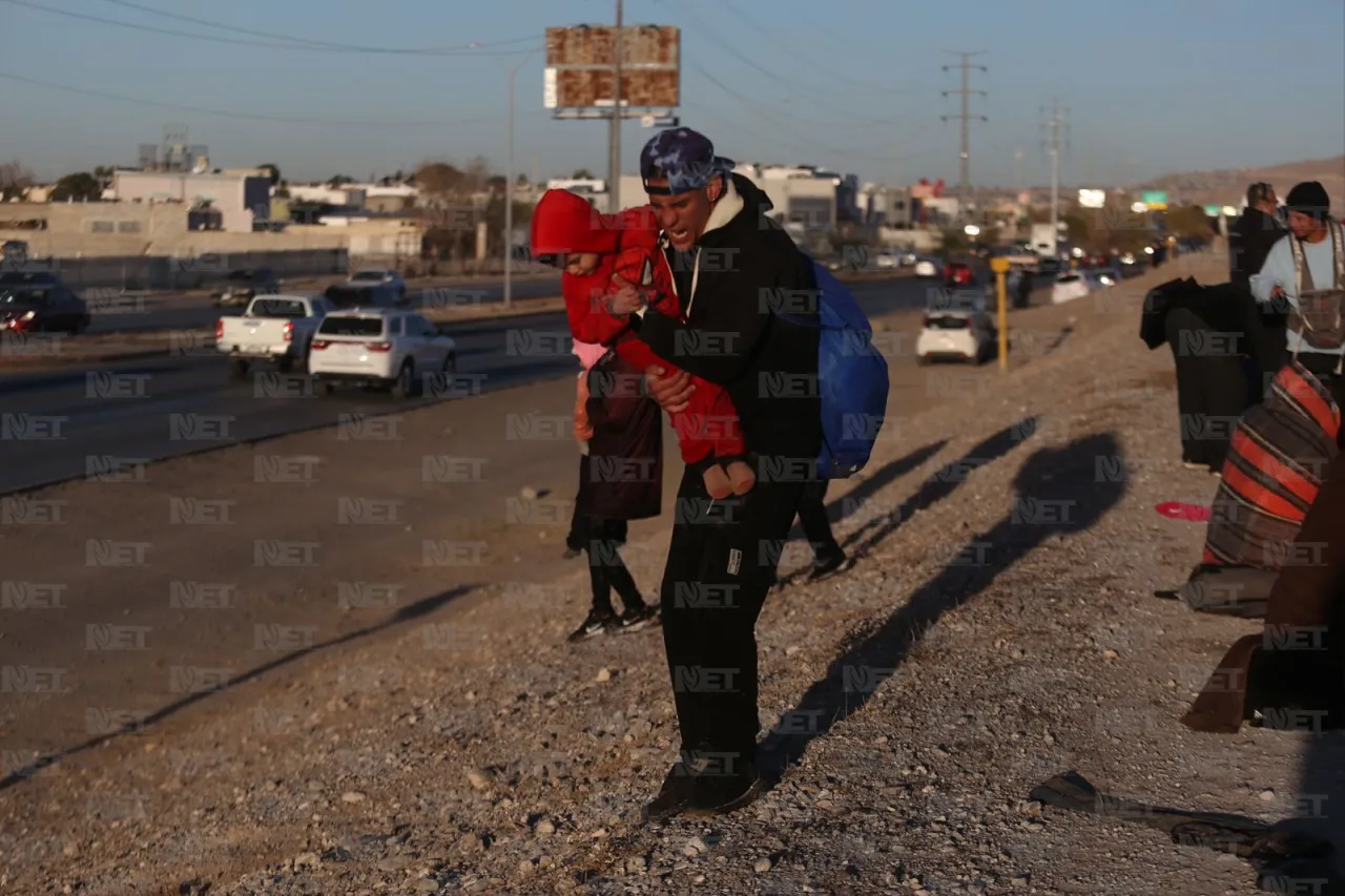 Dispersan con gas lacrimógeno a migrantes que trataban de cruzar a ELP