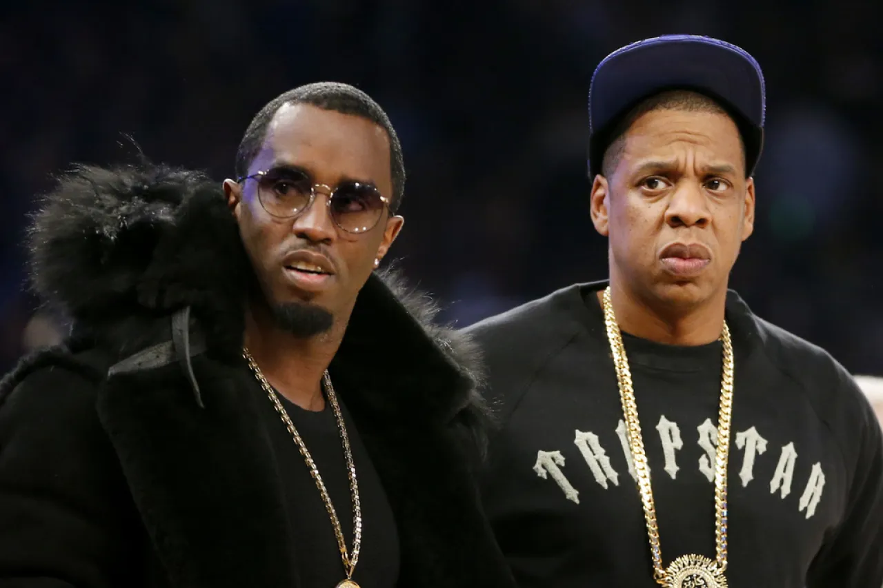 Jay-Z impugna su inclusión en demanda por abuso a lado de Sean Diddy