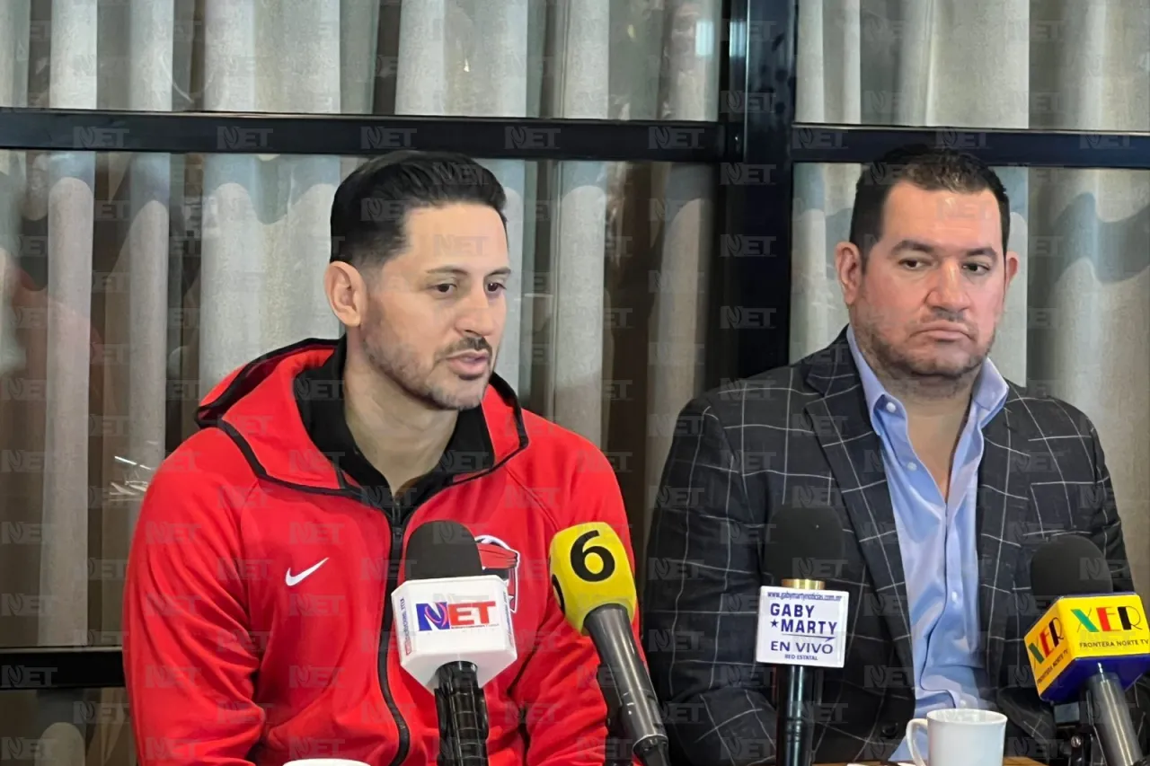 Es Enrique Zúñiga entrenador de los Indios de basquetbol 