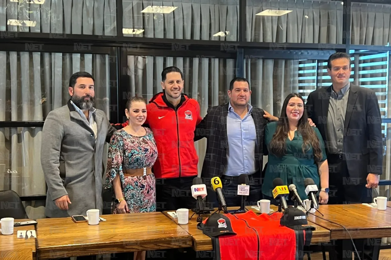 Es Enrique Zúñiga entrenador de los Indios de basquetbol 