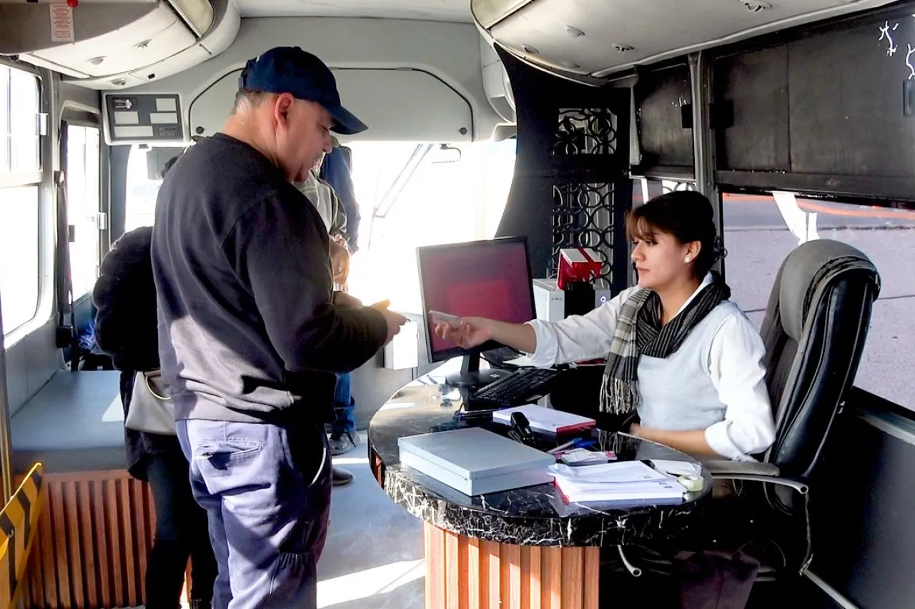 ¿Aún no la tienes? Invitan a aprovechar tarjetas gratuitas del Juárez Bus