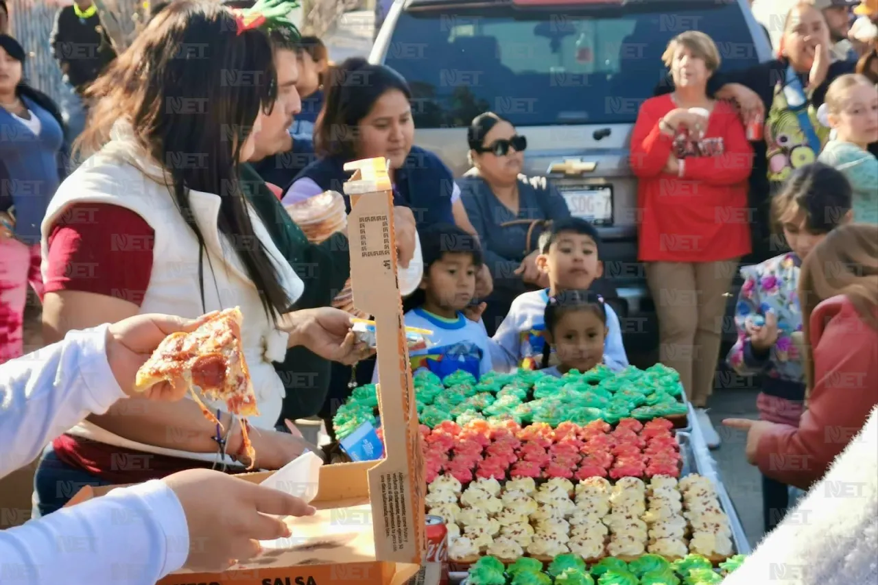 Vecinos de la colonia Libertad se organizan y hacen megaposada