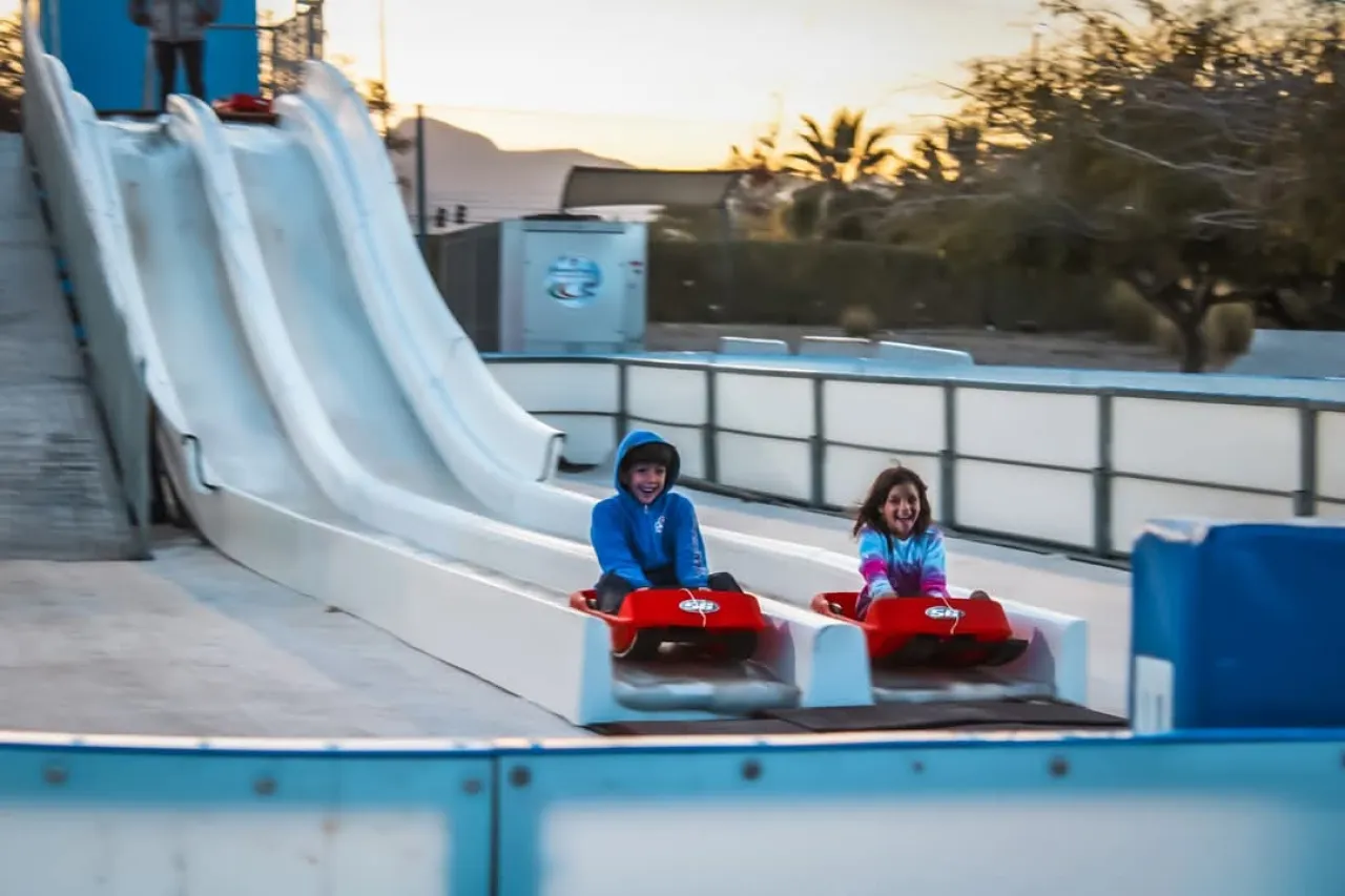 Anuncia Parque Central cambios en horarios de la Villa Navideña