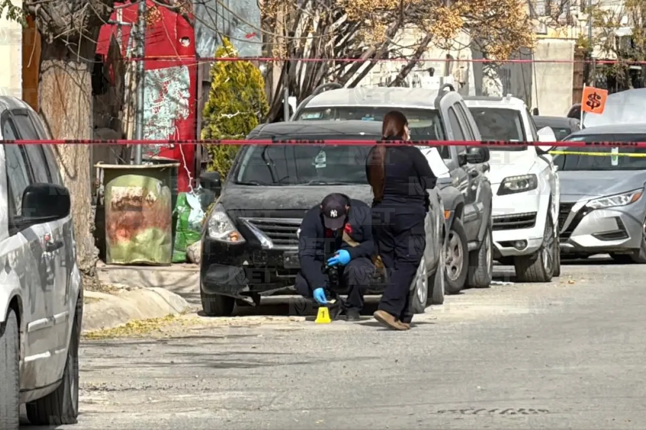 Le roban 200 mil al llegar a su casa; delincuentes escapan a tiros