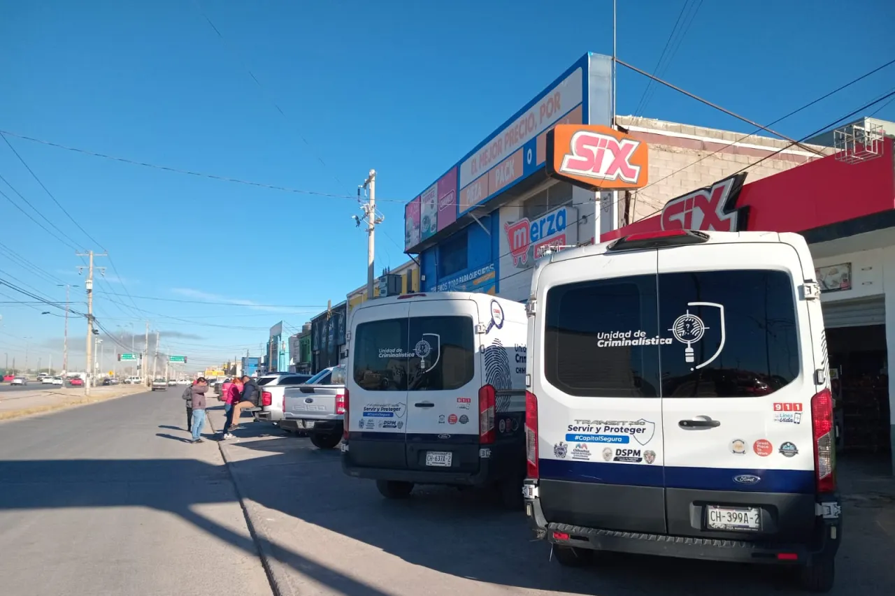 Hacen boquete en techo de bodega y se llevan 300 mil pesos