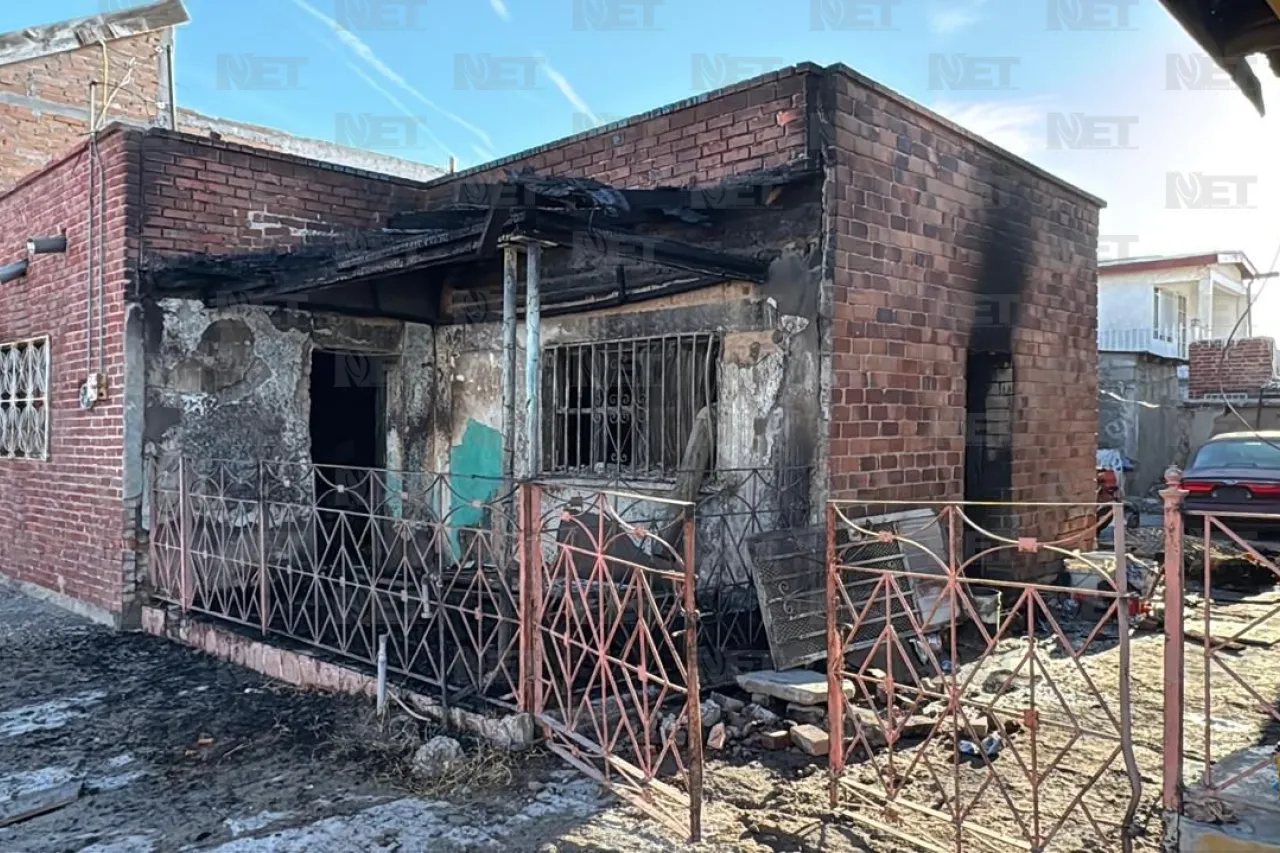 Incendio consume vivienda en la colonia San Antonio