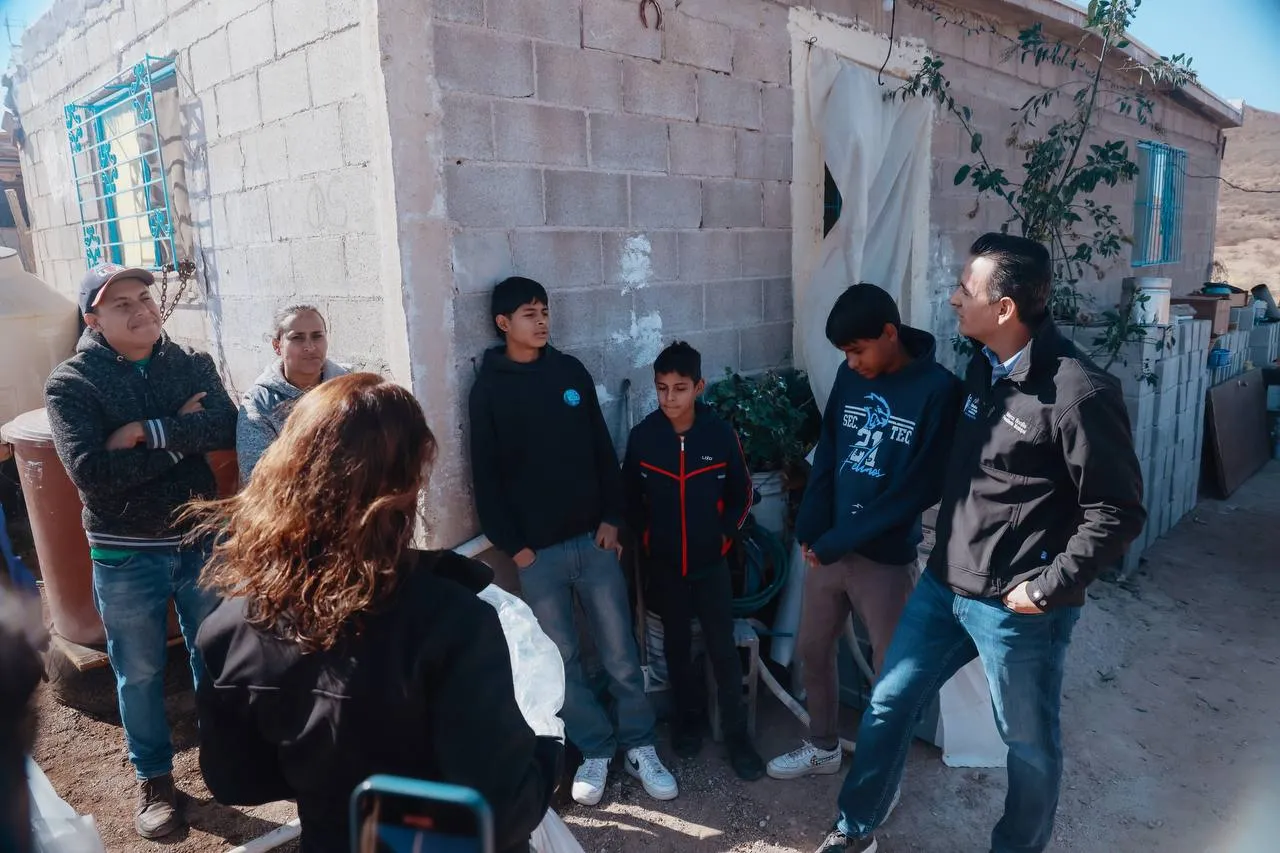 Entrega alcalde Bonilla cenas navideñas a familias de Vistas Ejidales