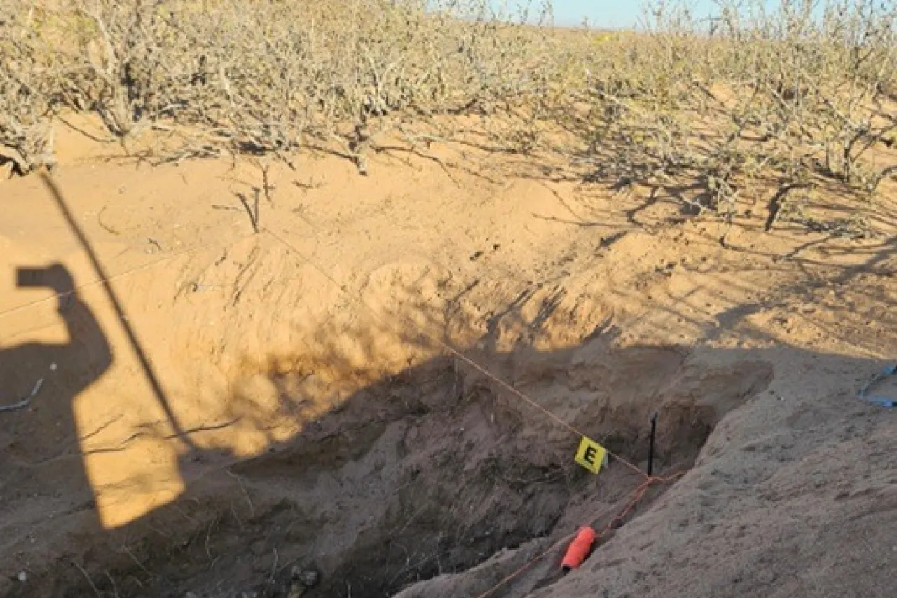 Hallan fosas con 12 esqueletos en Ascensión