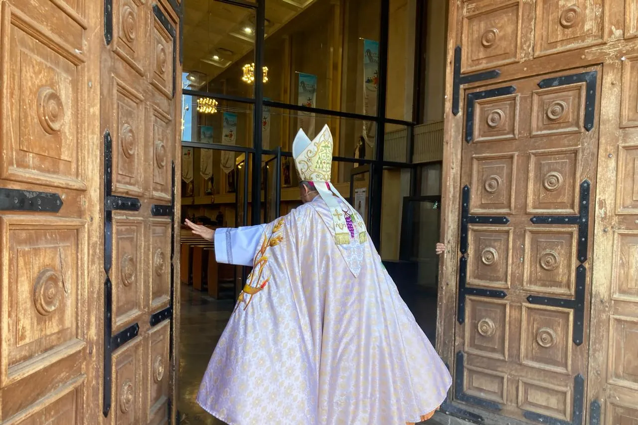 Abren las puertas de la catedral para el inicio del Jubileo 2025